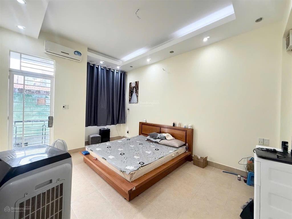 Bán nhà hẻm 4m, quận 10  ngang 3,8m  nhà 4 tầng  đất vuông vức  sử dụng 140m2  chỉ 6,7 tỷ