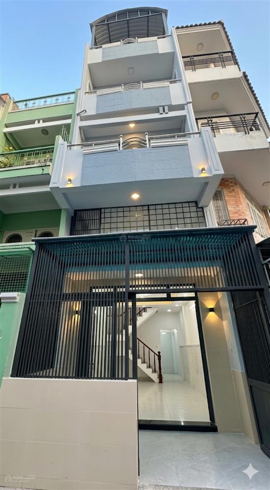 Bán nhà ngô quyền, quận 10  dt 3,2 x 11m  vf3 ngủ nhà  cách hẻm xe hơi đúng 1 căn nhà  4 tầng