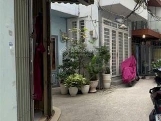 Quận 1  2 tầng  chỉ hơn 2 tỷ  dt 15m2  vào ở ngay