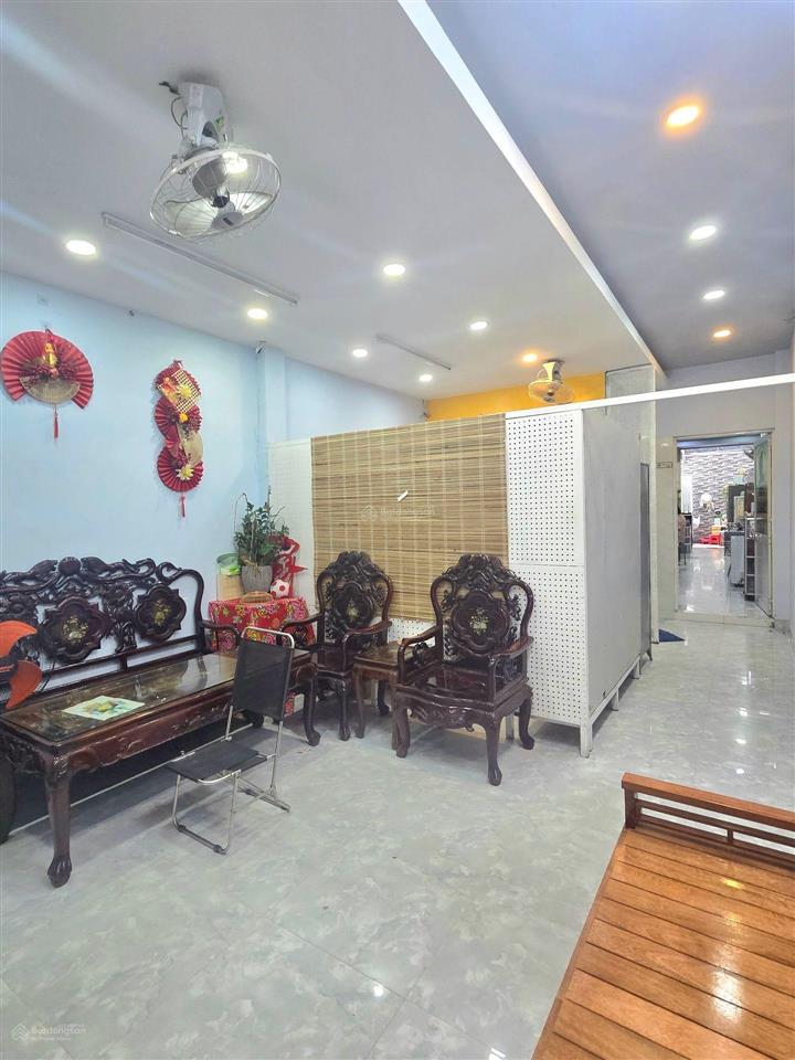 Bán nhà mặt phố tại nguyễn văn khối, giá tốt chỉ với 19 tỷ, 112m2