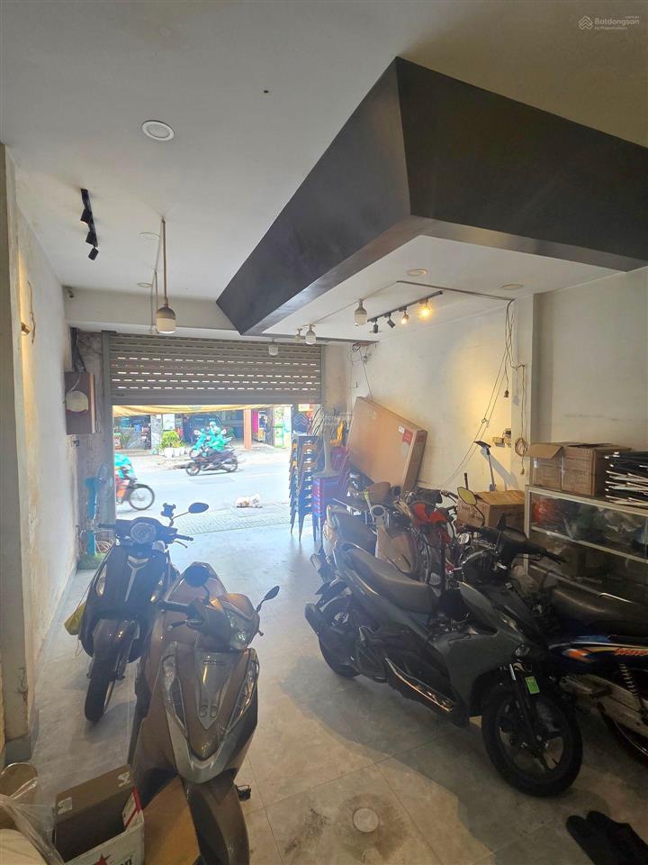 Bán nhà mặt phố tại nguyễn văn khối, giá tốt chỉ với 19 tỷ, 112m2