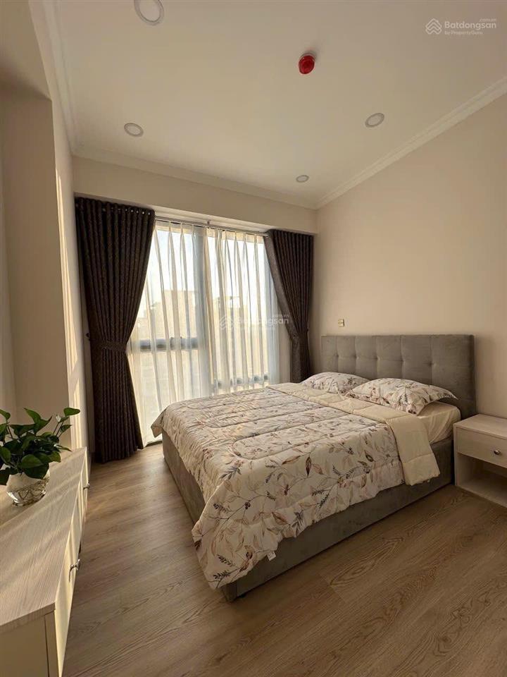 Gấp bán nhanh căn hộ m  one quận 7  dt 72m2  tầng trung  view thoáng mát, giá có bớt lộc