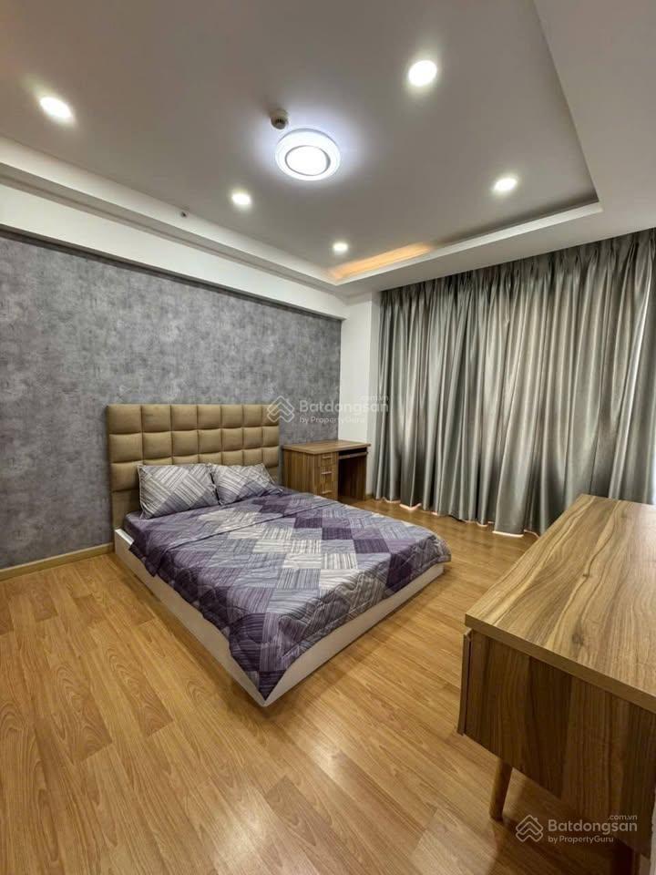 Bán gâp nhanh căn hộ newton residence  phú nhuận  dt78m2  tầng trung thoáng  giá 2 ty680 triệu