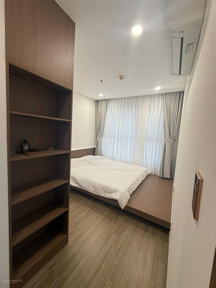 Cần bán gấp căn hộ cosmo city, q.7, dt 72m2, 2pn 2wc, nội thất đầy đủ, có sổ hồng riêng, giá 1tỷ92