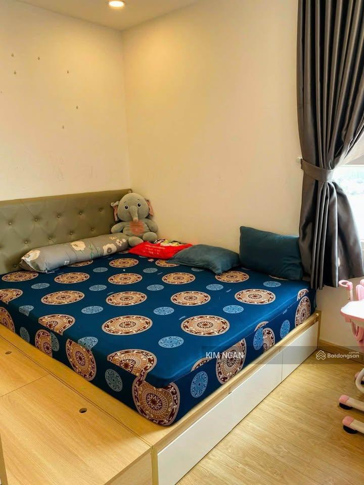 Bán nhanh căn hộ đường tôn đản quận 4  dt 77m2  tầng trung thoáng mát  giá có bớt lộc