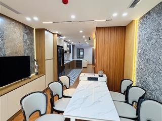 Bán nhà riêng tại nguyễn văn cừ, gia thụy, long biên, 15 tỷ, 68m2 giá siêu hời chỉ với