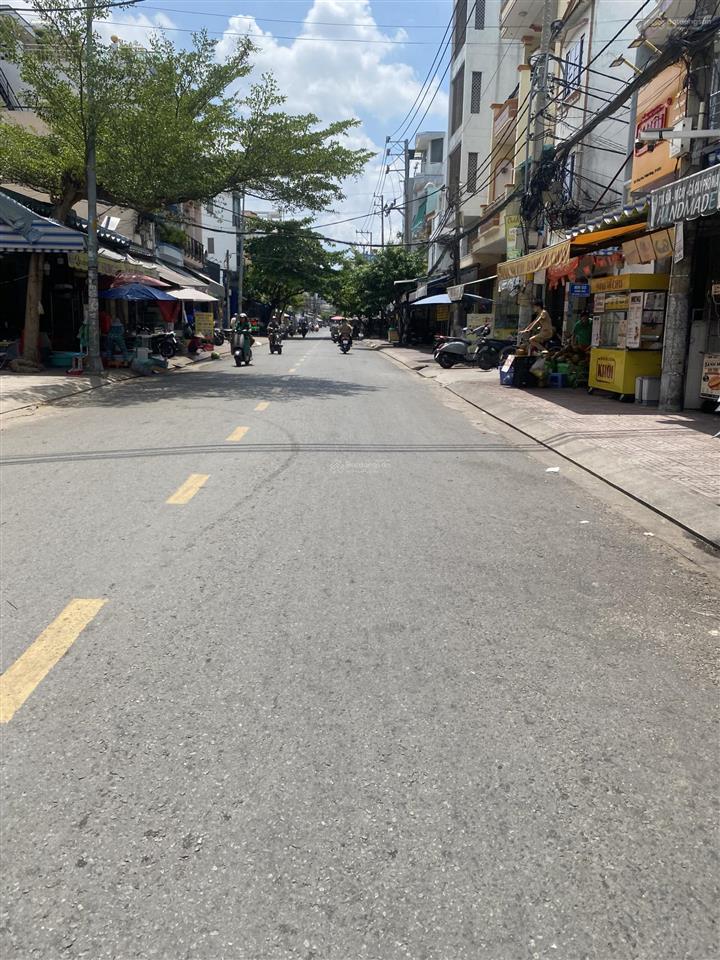 Bán nhà ngay chợ bùi minh trực,khu bíp bông sao 83m2 3 tầng