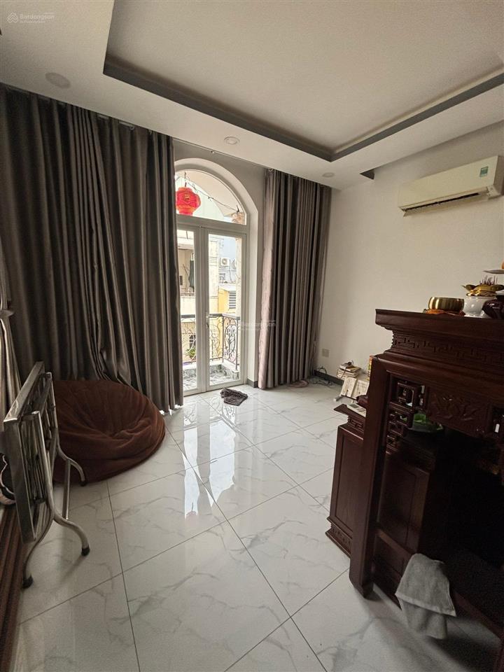 Bùi minh trực giáp khu víp bông sao 83m2 3 tầng sổ vuông hoàn công