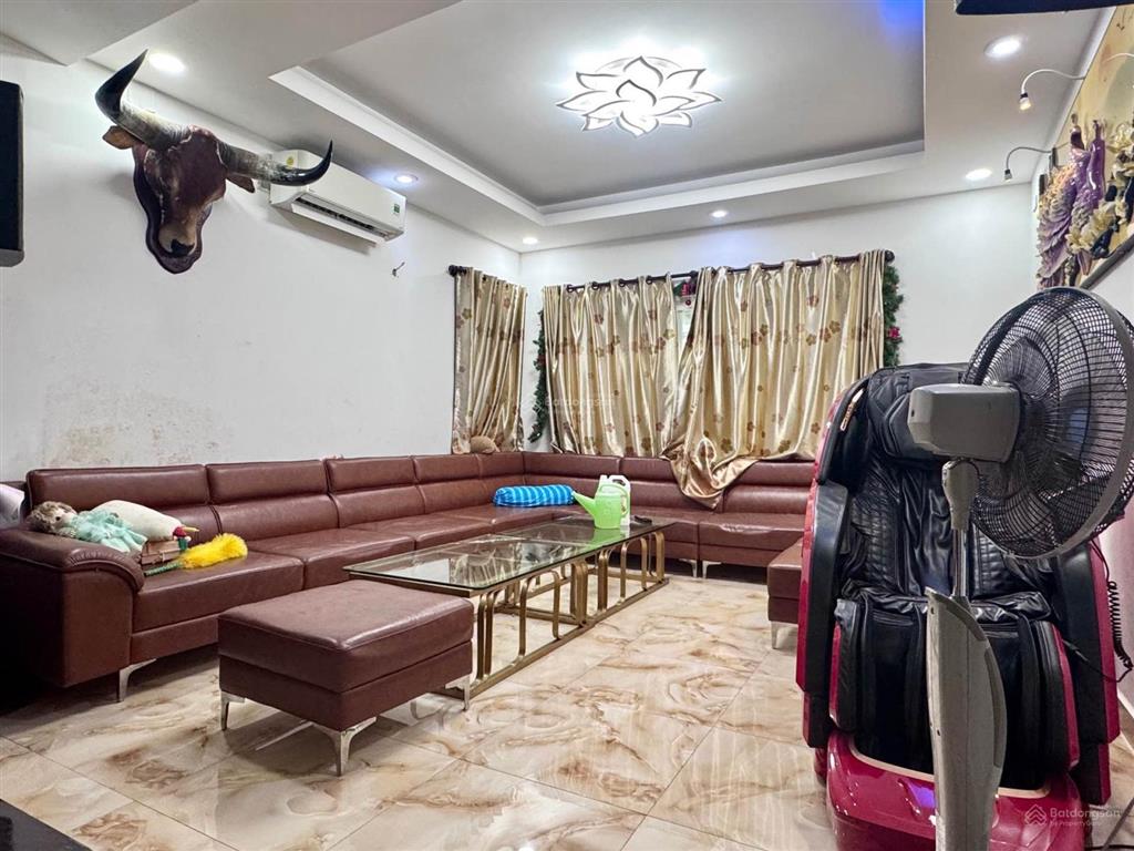 Dương bá trạc 112m2 4 tầng chủ cần bán gấp giảm hẳn 4tỷ còn tặng thêm 56m2