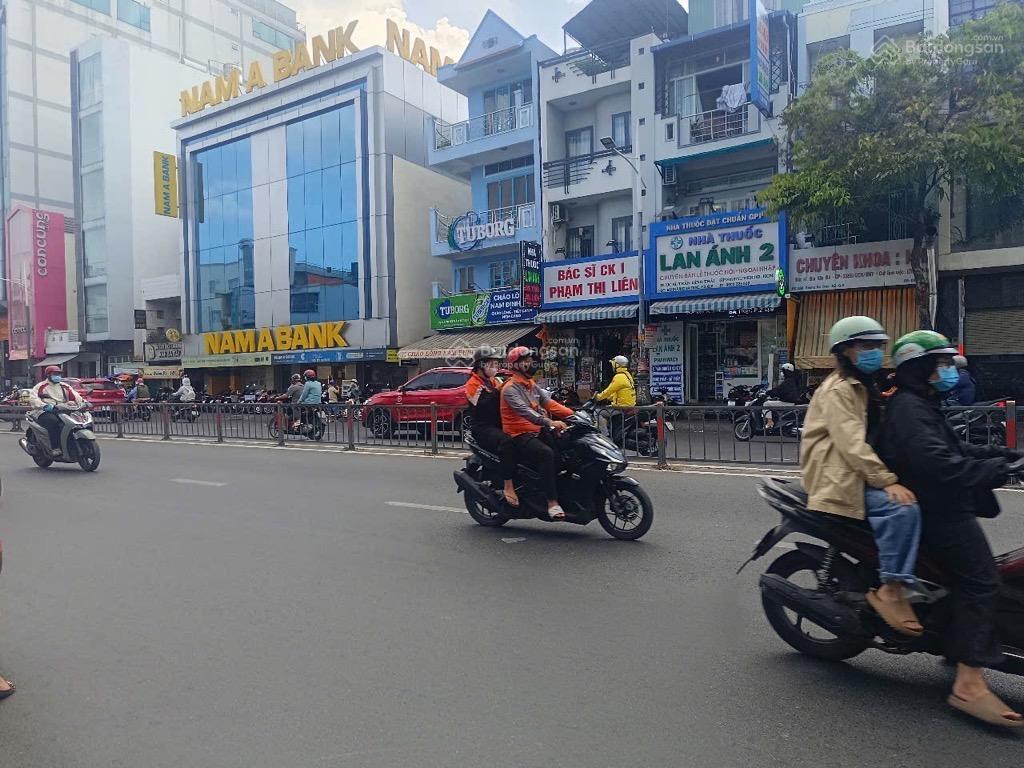 Gấp bán  dương bá trạc ô tô ngủ nhà  50m2 4 tầng  cách 2 căn ra mặt tiền