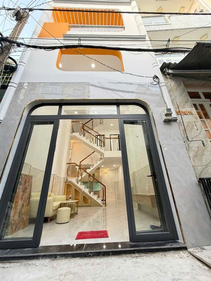 Bán nhà mặt phố chiến lược, giá tốt 5,48 tỷ, 40m2, 4pn, 5wc, bình tân, tp.hcm