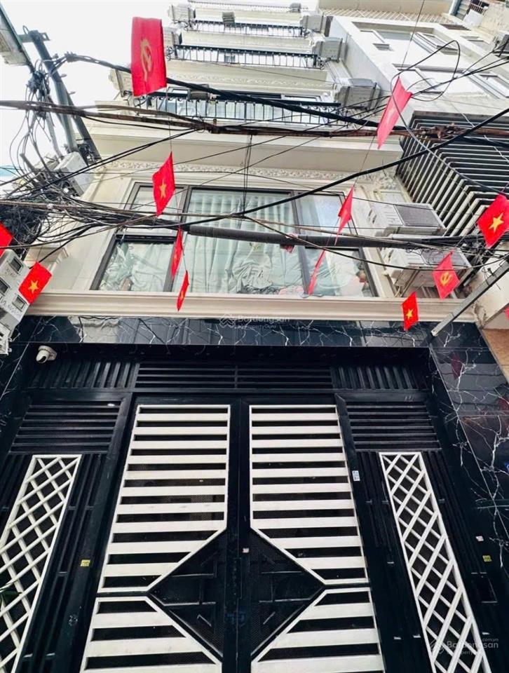 Bán nhà phố hạ yên quyết, 6 tầng thang máy, ngõ thông, 15p khép kín  17.7 tỷ