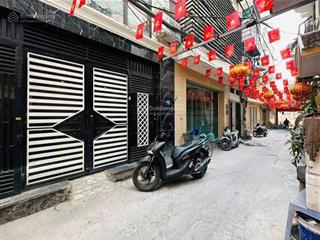 Bán nhà phố hạ yên quyết, 6 tầng thang máy, ngõ thông, 15p khép kín  17.7 tỷ