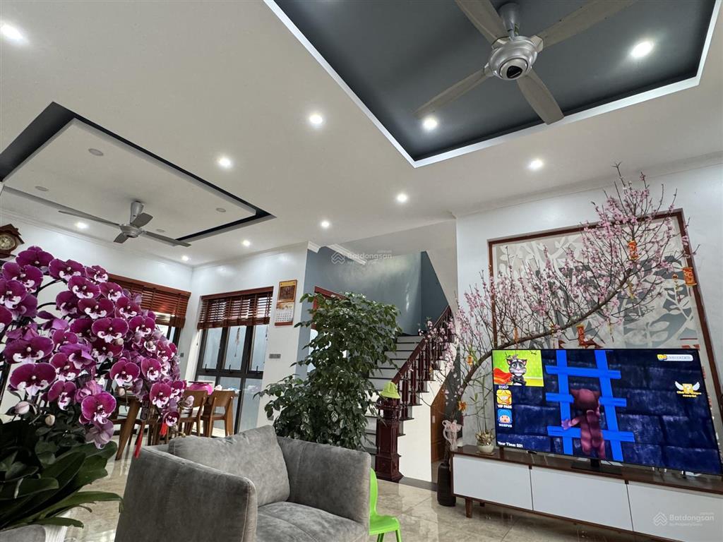 Bán biệt thự tại bát khối, 21,9 tỷ, 152m2, uy tín bán gấp