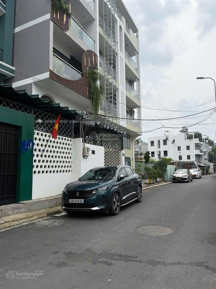 Bình lợi  chdv siêu vip 209m2  25 phòng full nội thất sát mặt tiền  dòng tiền 150tr/thang