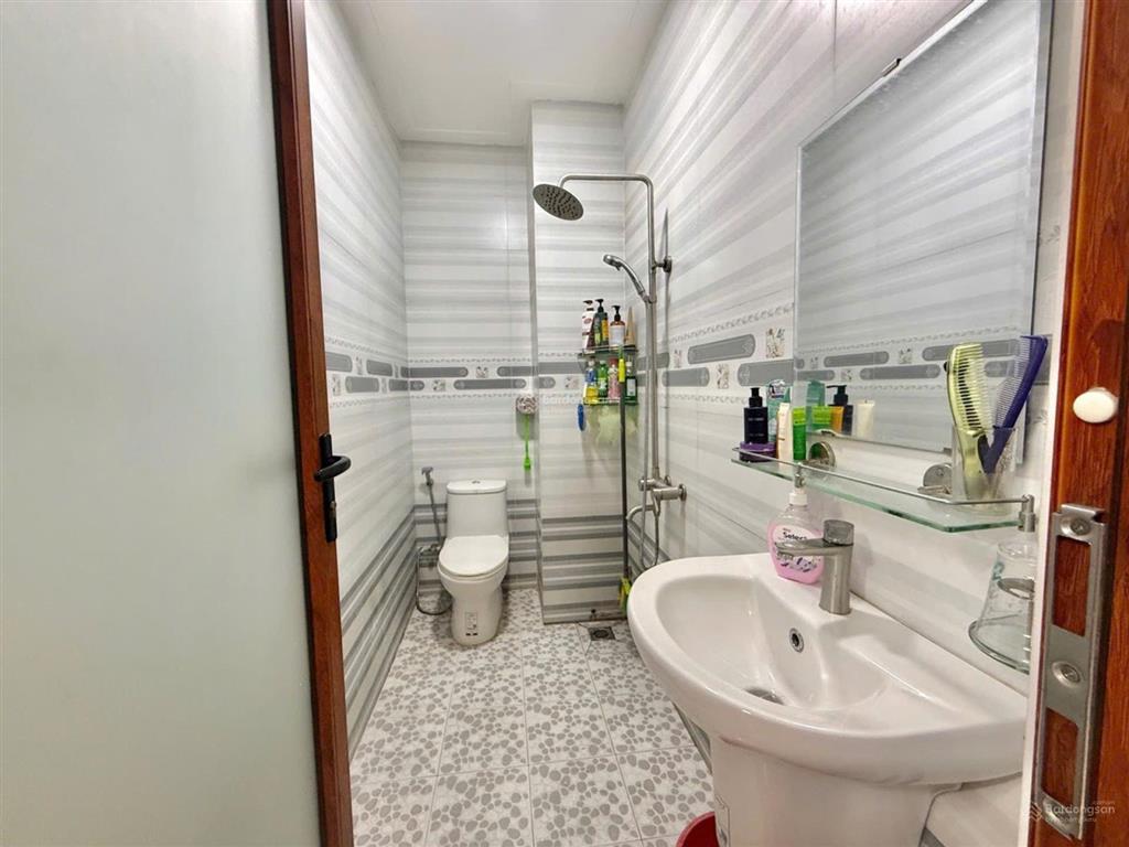 Nhà 3 tầng sau gigamall  đường số 26  khu phân lô biệt thự