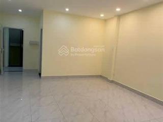 Nhà ngay trung tâm phố tây bùi viện quận 1
hẻm ô tô thông  nhà có dòng tiền cho thuê tốt mỗi tháng