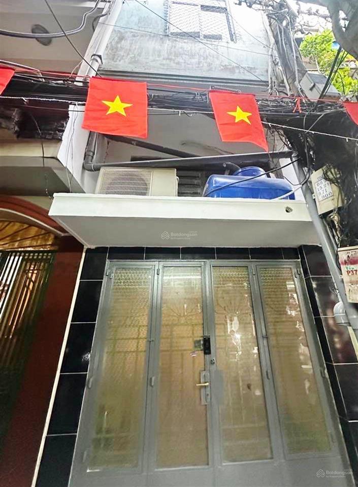 Bán nr 5pn, 6wc, giá tốt tại trần hưng đạo, 18m2, view đẹp