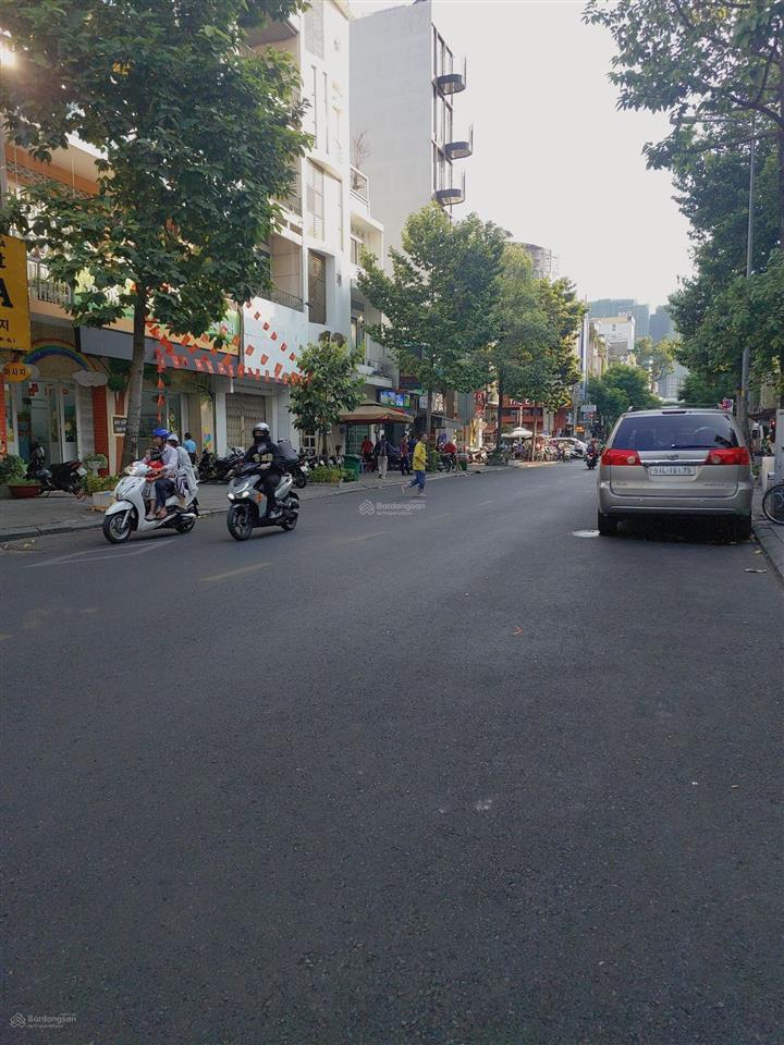 Nhà phố đẹp quận 1. khu vực hiếm người bán  ngay sát mặt tiền nguyễn thái bình. giá chỉ 7tỷx