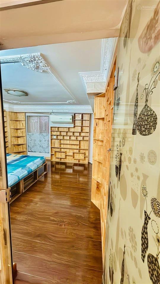 Nhà vị trí vip phố tây quận 1.
đặc biệt nhà gần công viên 23 tháng 9  phạm ngũ lão nhiều tiện ích.