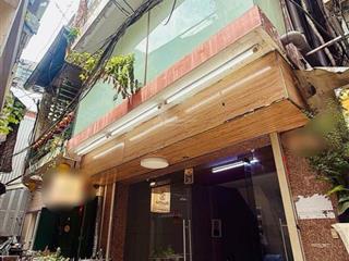 Nhà vị trí vip phố tây quận 1.
đặc biệt nhà gần công viên 23 tháng 9  phạm ngũ lão nhiều tiện ích.