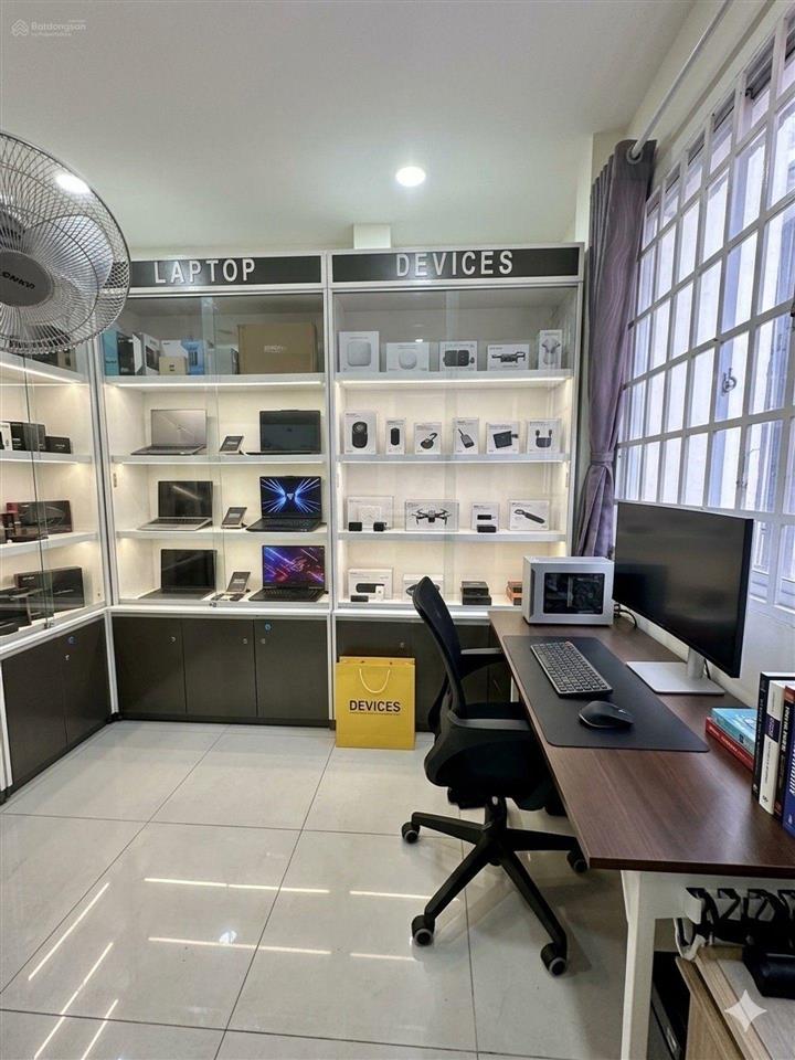 Nhà kiên cố ngang lớn sát mặt tiền đường bùi thị xuân. chỉ 8,9 tỷ.
