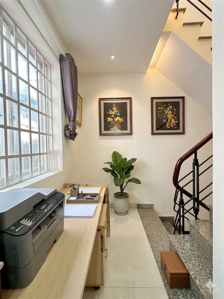 Nhà kiên cố ngang lớn sát mặt tiền đường bùi thị xuân. chỉ 8,9 tỷ.