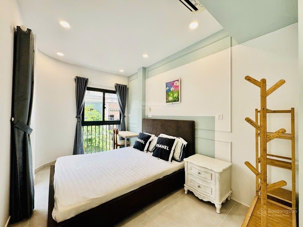 Nhà đẹp 4 tầng ngay phố đi bộ bùi viện quận 1.
 giá chỉ 7,99tỷx
