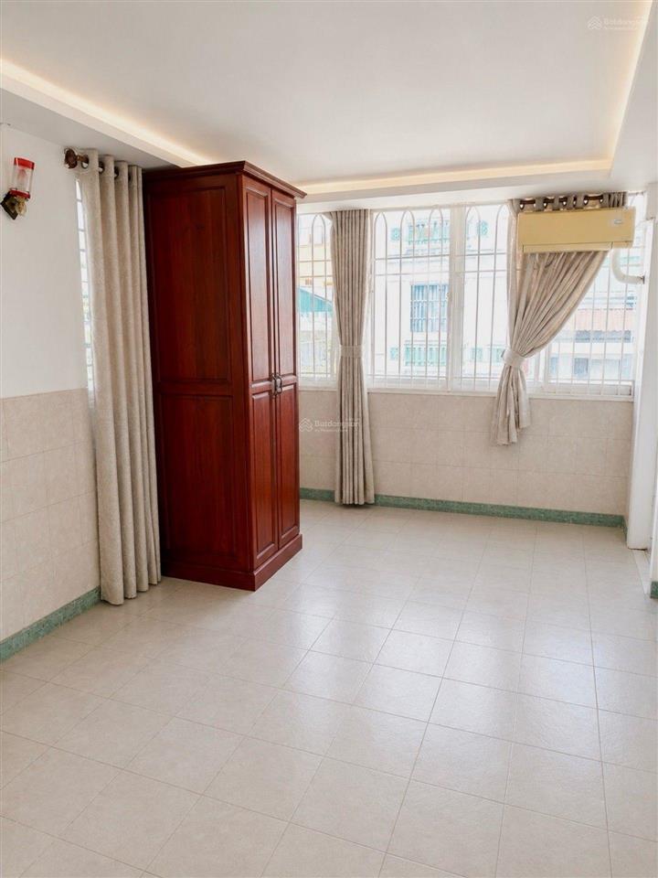 Nhà mặt tiền khu phố tây bùi viện.
 với vị trí cực kỳ đắc địa  kinh doanh quán bar, khách sạn