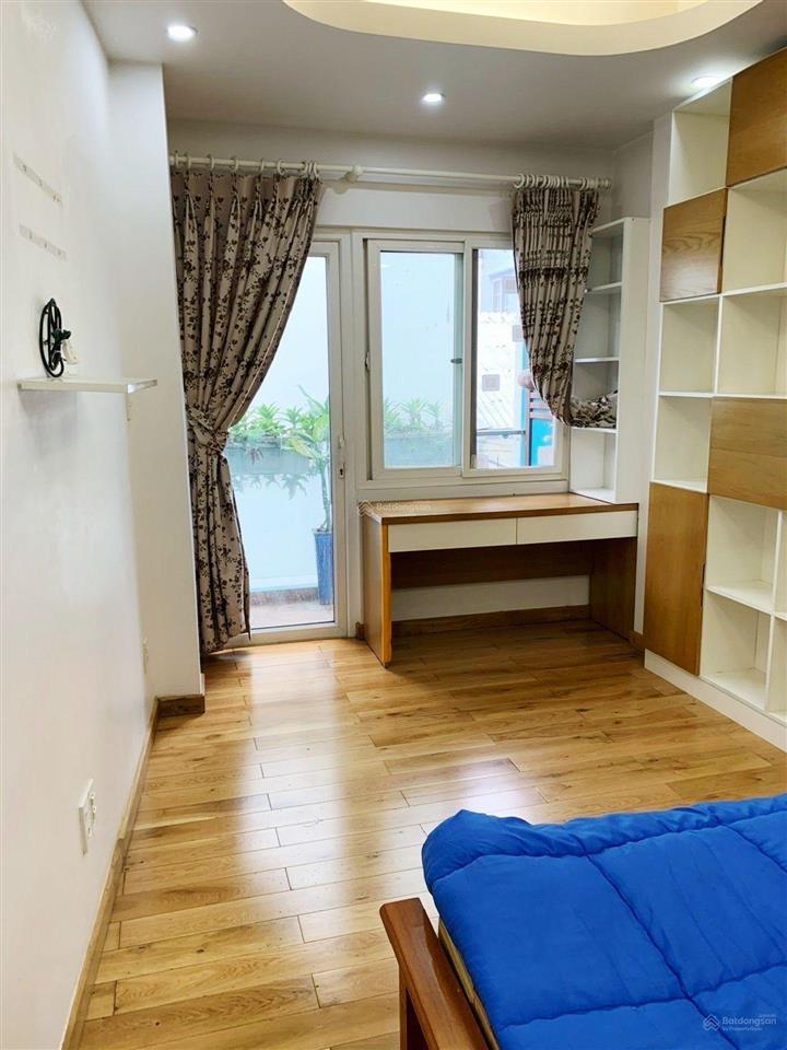 Nhà đẹp 4 lầu  nguyễn thị minh khai  quận 3.
tài chính 10 tỷ x.