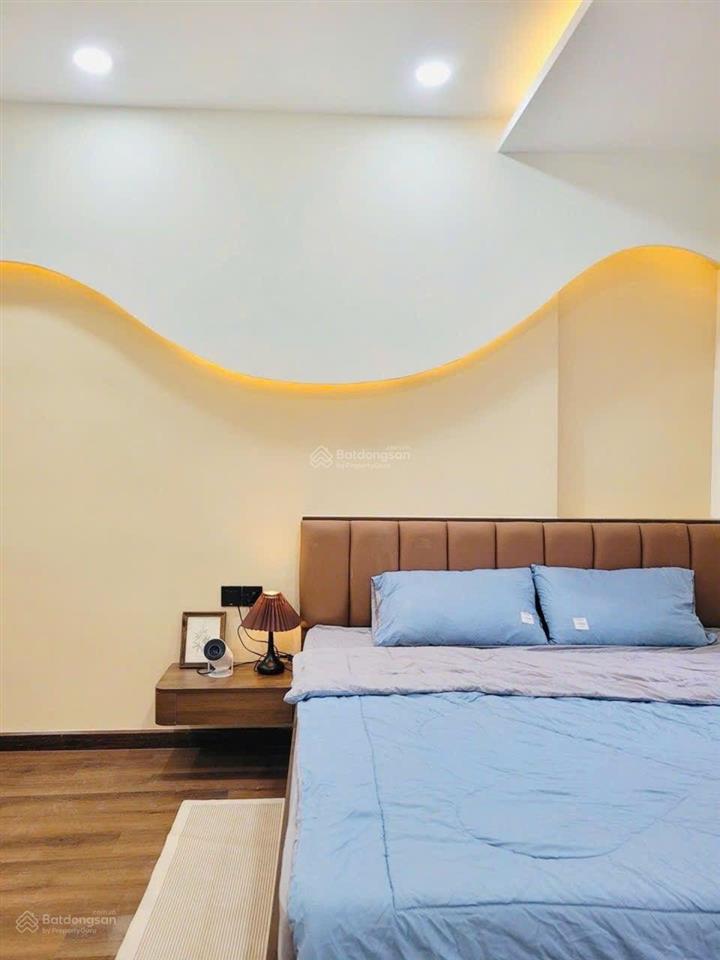 Nhà đẹp, giá tốt, full nội thất  võ văn kiệt  quận 1. chỉ 6tỷx