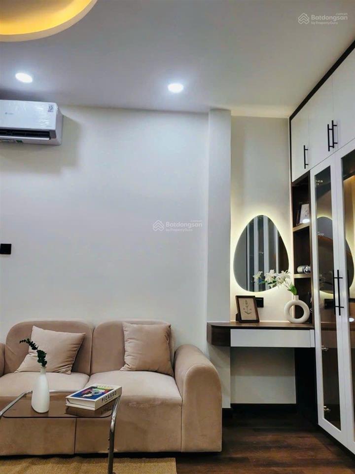 Nhà đẹp, giá tốt, full nội thất  võ văn kiệt  quận 1. chỉ 6tỷx