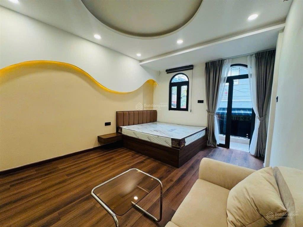 Nhà đẹp, giá tốt, full nội thất  võ văn kiệt  quận 1. chỉ 6tỷx