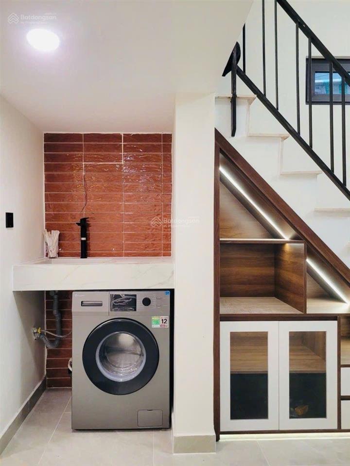 Nhà đẹp, giá tốt, full nội thất  võ văn kiệt  quận 1. chỉ 6tỷx