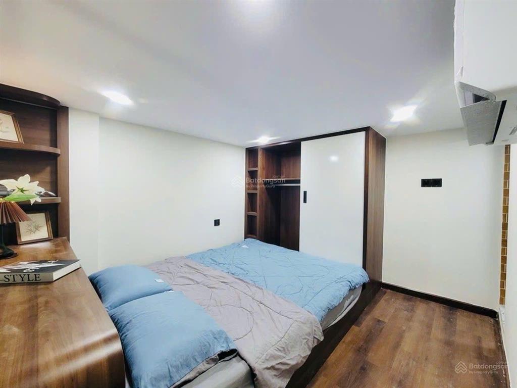 Nhà đẹp, giá tốt, full nội thất  võ văn kiệt  quận 1. chỉ 6tỷx