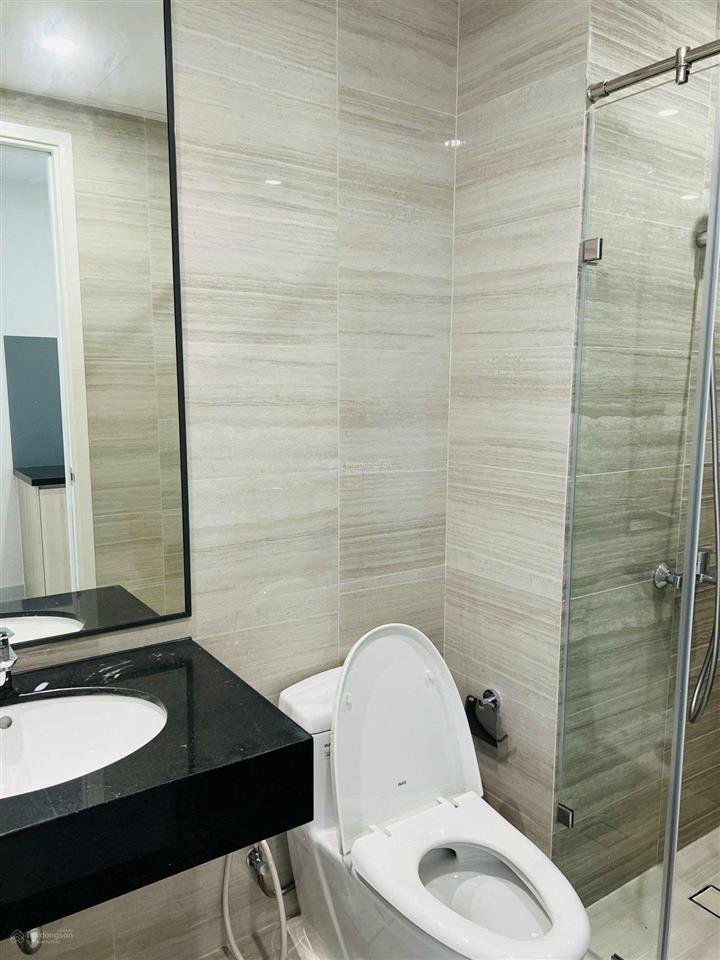 The emerald golf view 1pn đối diện vsip1 và aeon mall  5,5 triệu/tháng