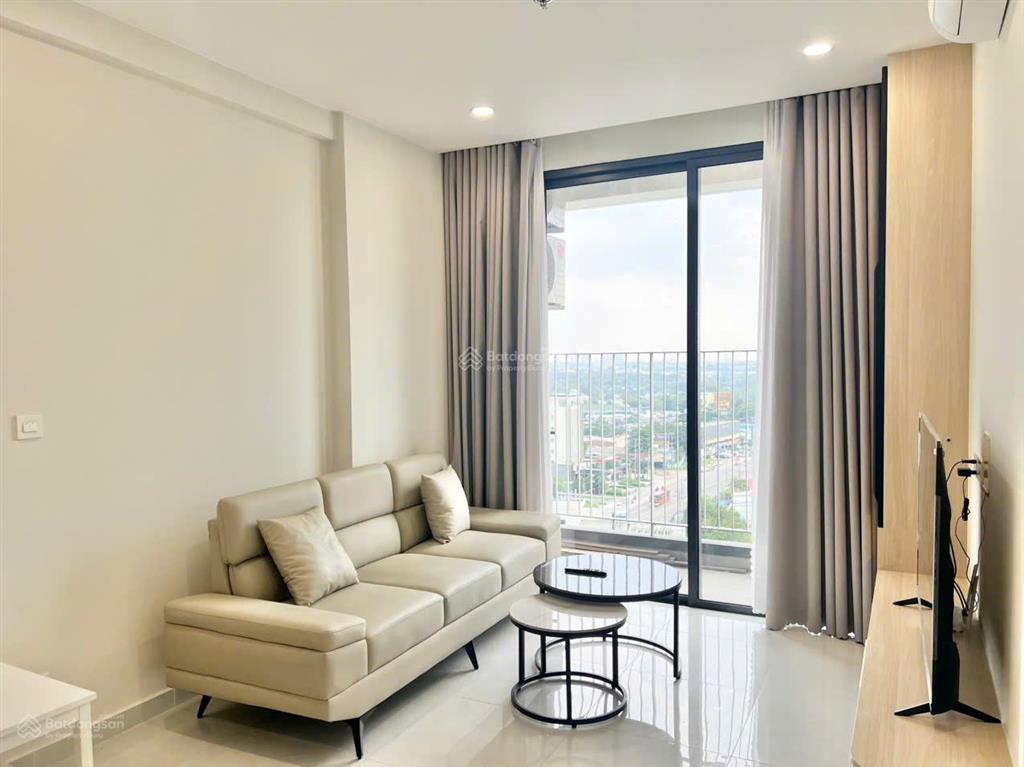 Căn hộ 2pn2wc full nội thất đẹp tại the emerald golf view