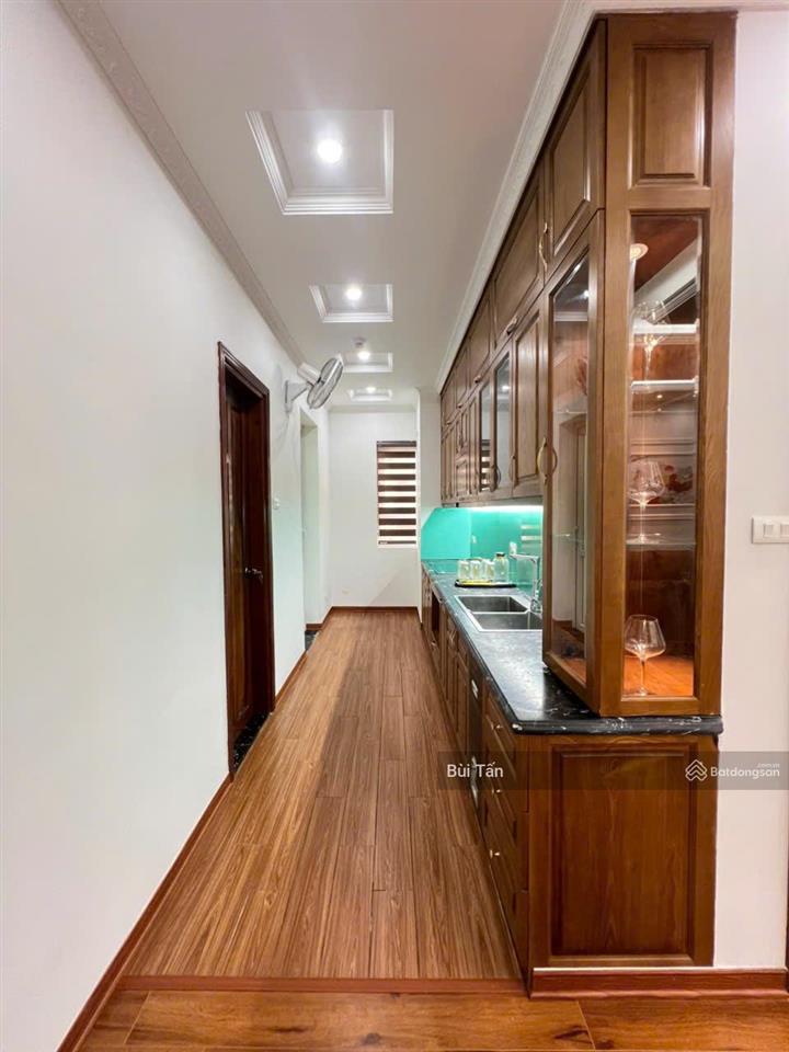 Bán căn hộ chung cư tòa ct2 vimeco nguyễn chánh, dt 96m2, 3 pn, 2 wc, tầng đẹp, căn góc view thoáng