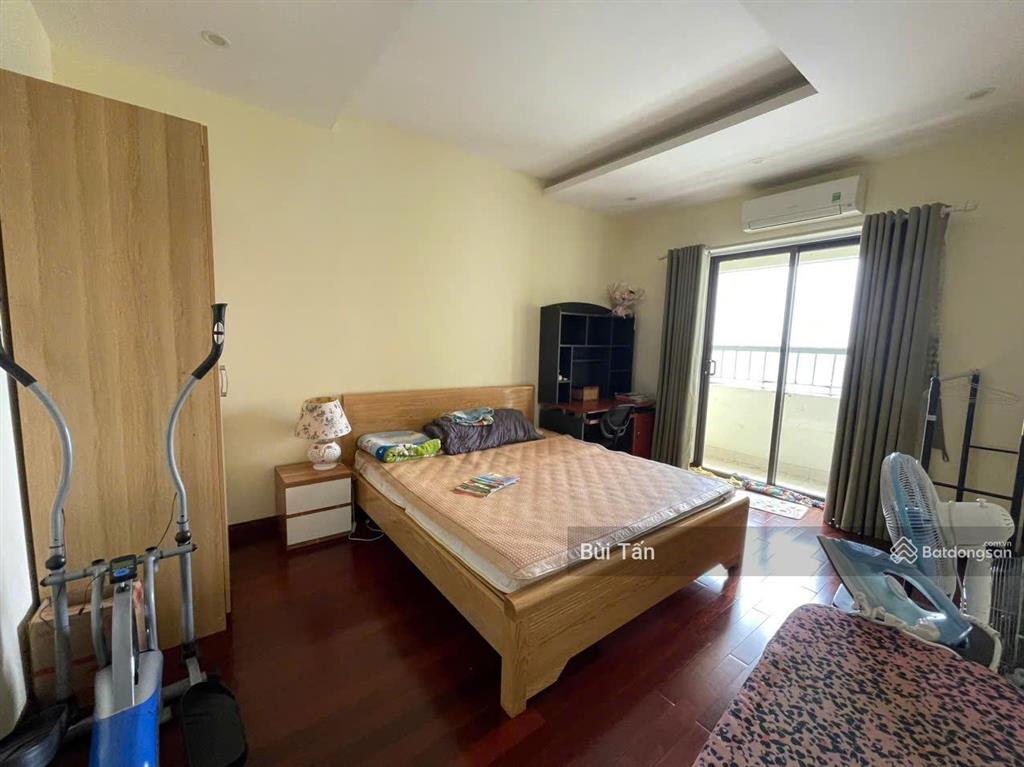 Bql tòa nhà bán căn hộ chung cư tòa ct2 vimeco dt 182m2, 4 pn, 3 wc, tầng cao, căn góc 2 ban công