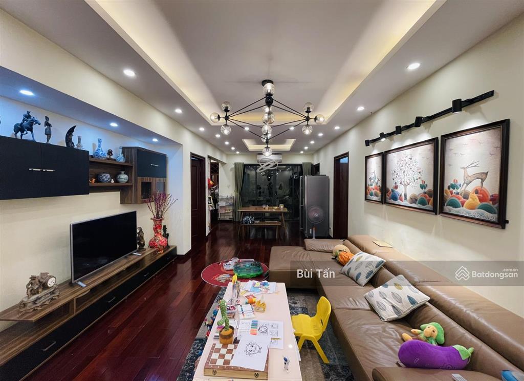 Bql tòa nhà bán căn hộ chung cư tòa ct2 vimeco dt 182m2, 4 pn, 3 wc, tầng cao, căn góc 2 ban công