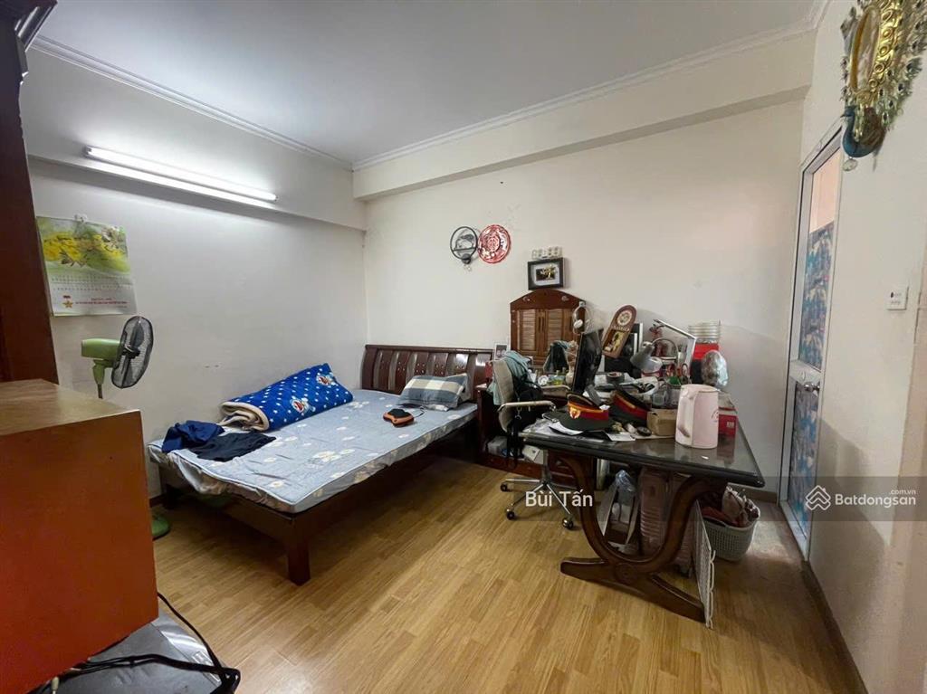 Bán gấp căn hộ chung cư tòa n09b2 đtm dịch vọng, dt 123m2, 3 pn, căn góc, view công viên cầu giấy