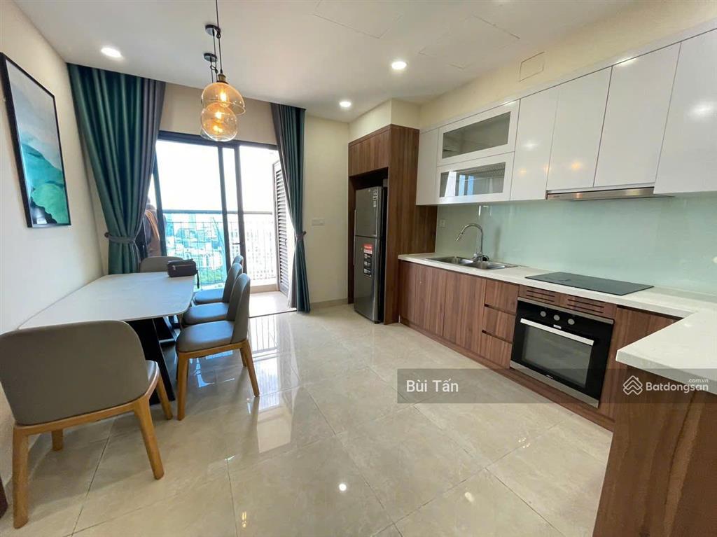 Bán gấp căn hộ golden park tower dt 95,1m, thiết kế 3 phòng ngủ, 2 vs, tầng trung, view công viên