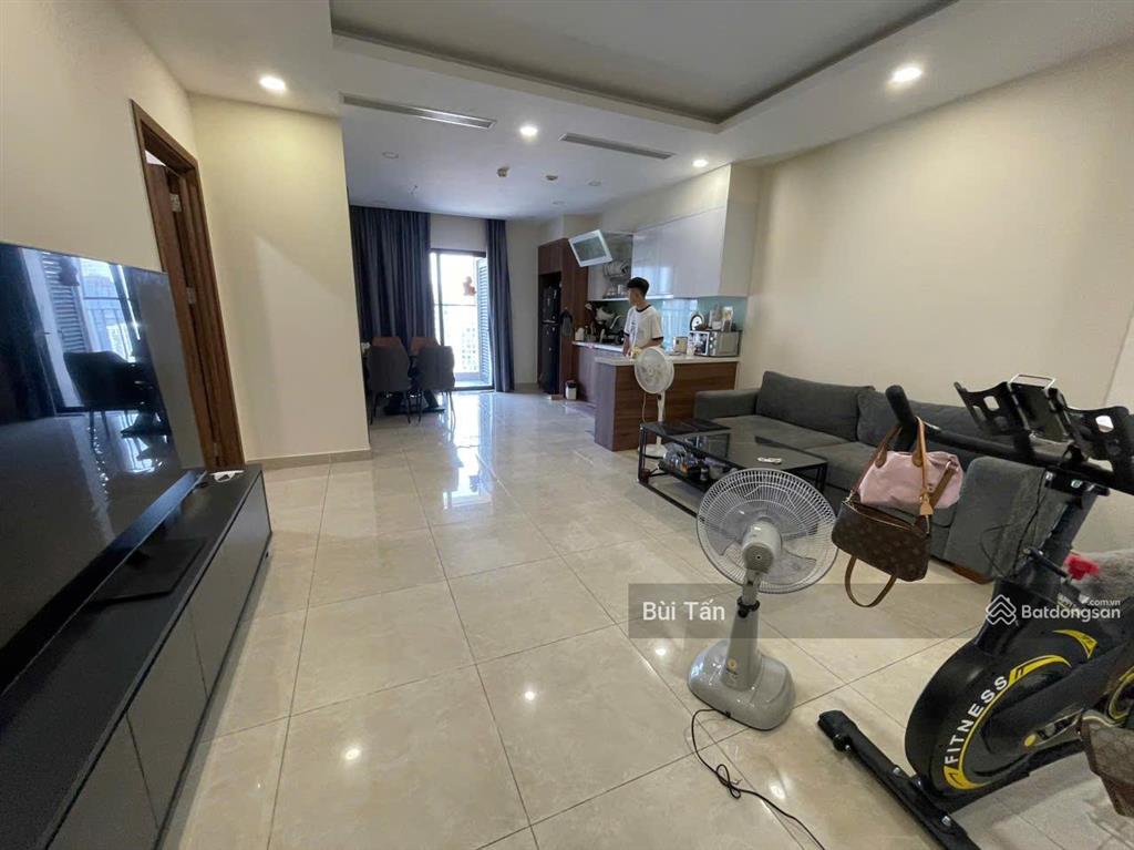 Cho thuê căn hộ golden park tower dt 95,2m2, thiết kế 3 phòng ngủ, 2vs, tầng đẹp, view công viên