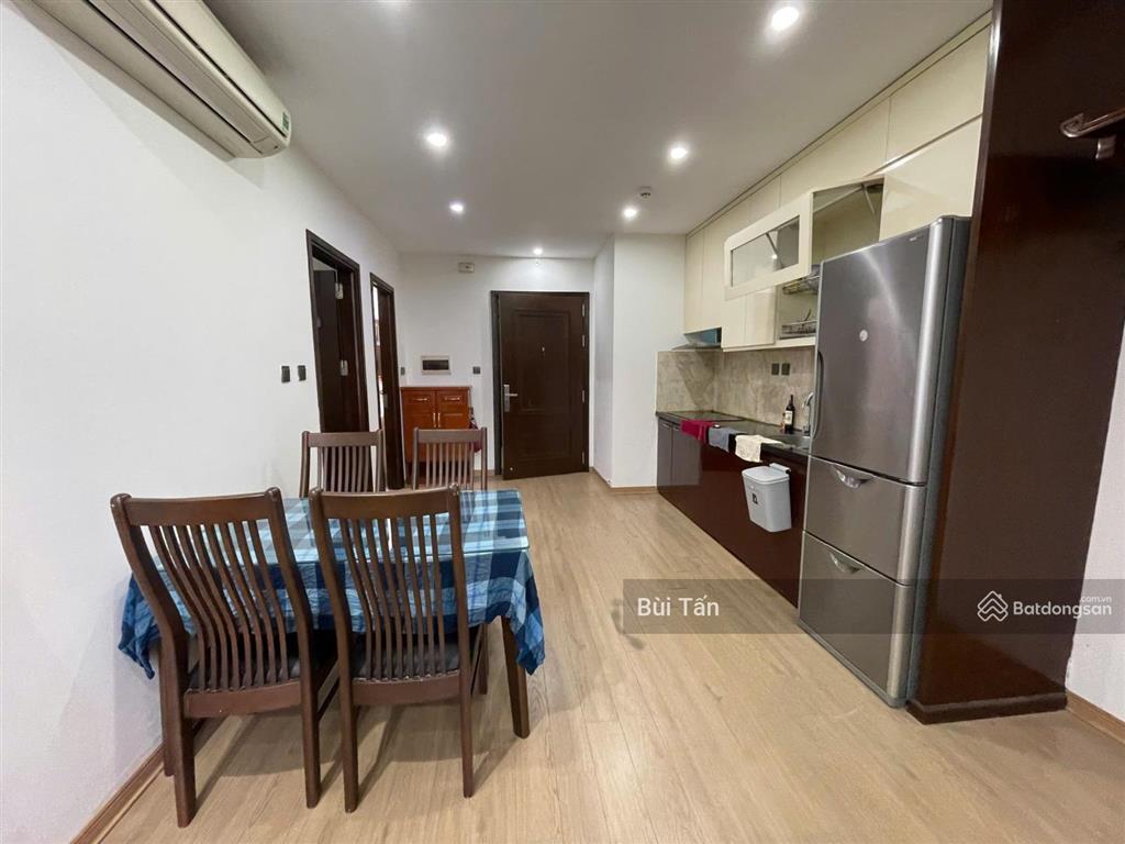 Cho thuê căn hộ chung cư home city trung kính, dt 105m2 thiết kế 3 phòng ngủ, 2 wc, nội thất đẹp