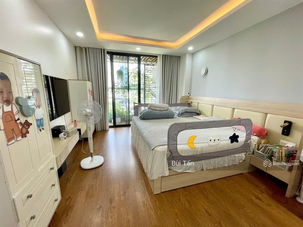 Bán căn hộ chung cư tòa the park home dt 80.5m2, thiết kế 2 ngủ 2wc, căn góc thoáng, nội thất đẹp
