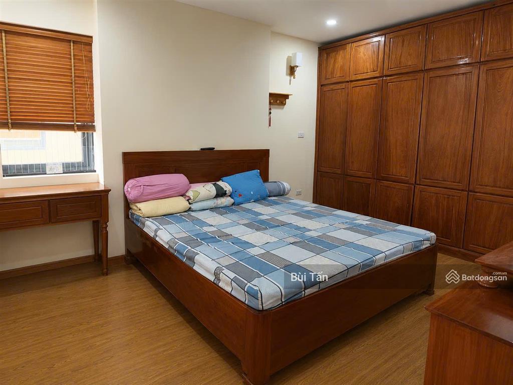 Bán gấp căn hộ chung cư tòa yên hòa sunshine vũ phạm hàm dt 140m2, 3 phòng ngủ, căn góc view thoáng