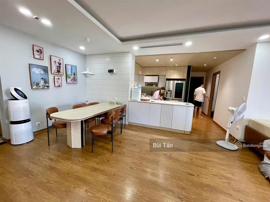 Bán căn hộ chung cư tòa the park home dt 154m2, thiết kế 4 phòng ngủ, căn góc thoáng, tầng đẹp