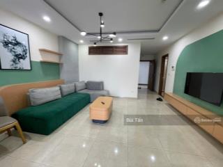 Cho thuê căn hộ golden park tower dt 95m2, 2 phòng ngủ, đủ đồ, có slot ô tô, tầng trung view thoáng