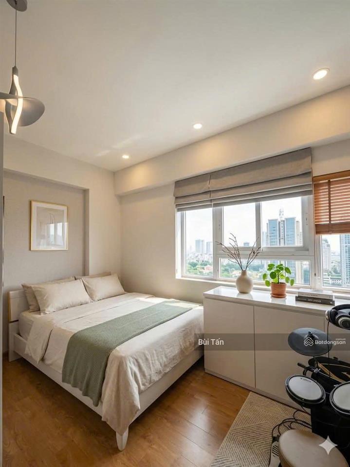 Bán gấp căn hộ chung cư tòa phú gia residence 102m2, 3 phòng ngủ, nội thất đẹp, có lốt otô dưới hầm