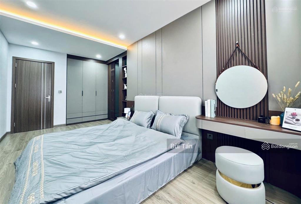 Bán gấp căn hộ tòa star tower dương đình nghệ 139m2, 3 phòng ngủ, 3vs, căn góc thoáng, có lốt ô tô